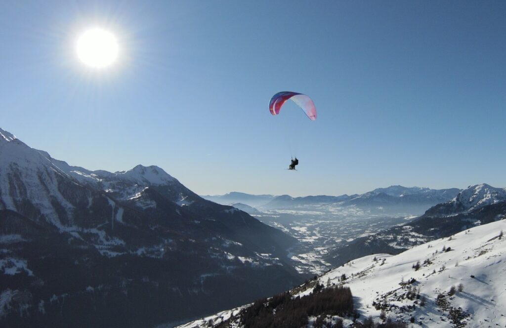parapente en hiver en ski à orcières